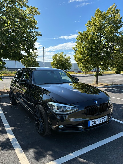 BMW 120d 5 of 5