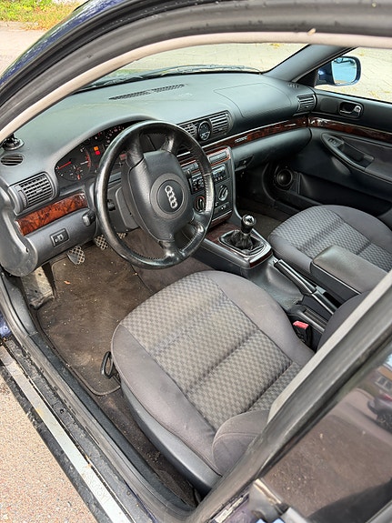Audi A4 6 of 8