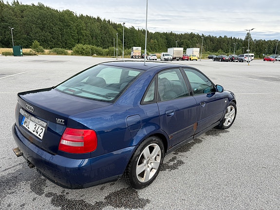 Audi A4 5 of 5