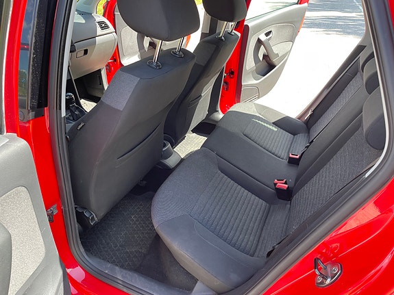 Volkswagen Polo 13 of 13
