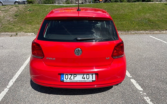 Volkswagen Polo 2 of 13