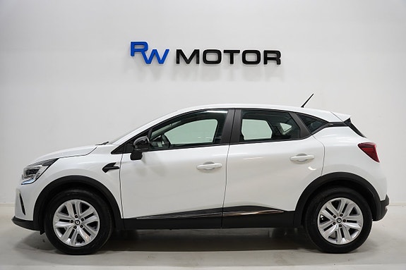 Renault Captur 3 of 5