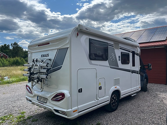Knaus Sky Wave 650 MEG 60 Years 2 of 7