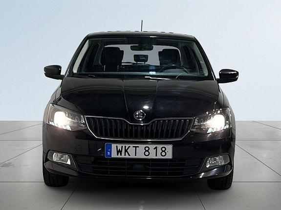 Skoda Fabia 2 of 5