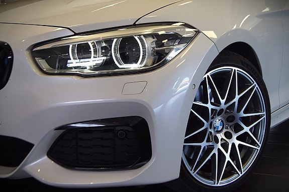 BMW M140i 2 of 5