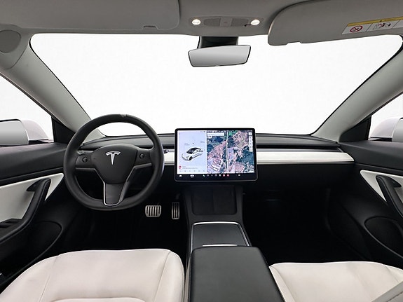 Tesla Model 3 14 of 30
