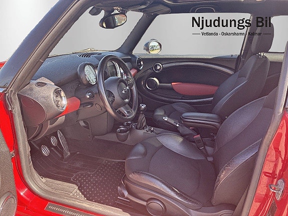 MINI Cooper SD 8 of 12