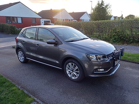 Volkswagen Polo 2 of 4