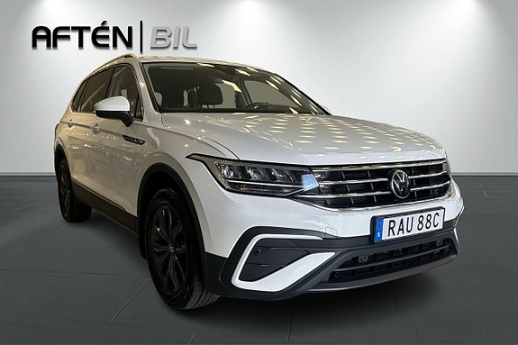 Volkswagen Tiguan Allspace 4 of 5