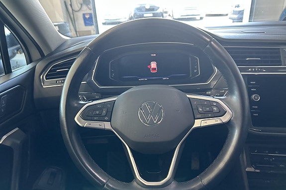Volkswagen Tiguan Allspace 12 of 25