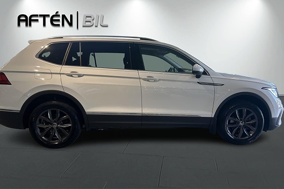 Volkswagen Tiguan Allspace 7 of 25