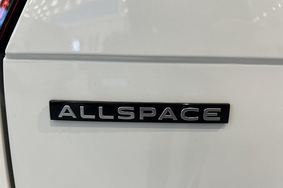Volkswagen Tiguan Allspace 19 of 25