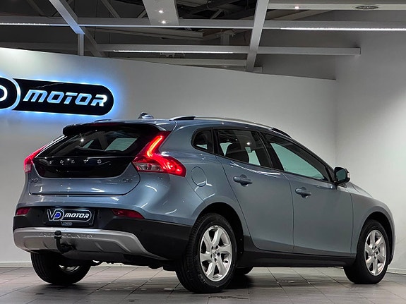 Volvo V40 Cross Country 6 of 22