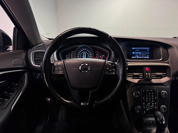 Volvo V40 Cross Country 14 of 22