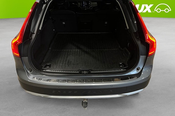 Volvo V90 Cross Country 13 of 18