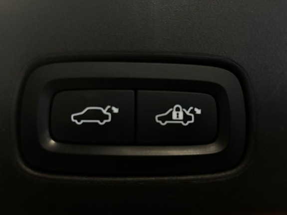Volvo V90 Cross Country 18 of 18