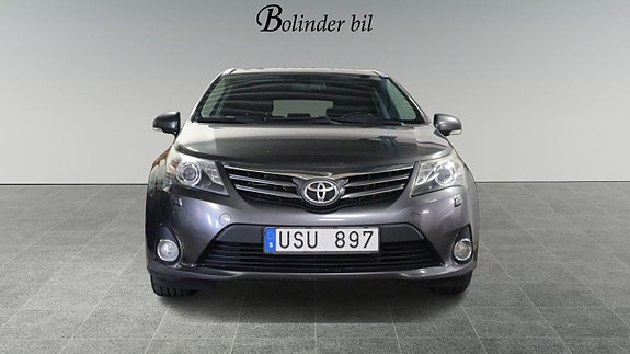 Toyota Avensis 2 of 22