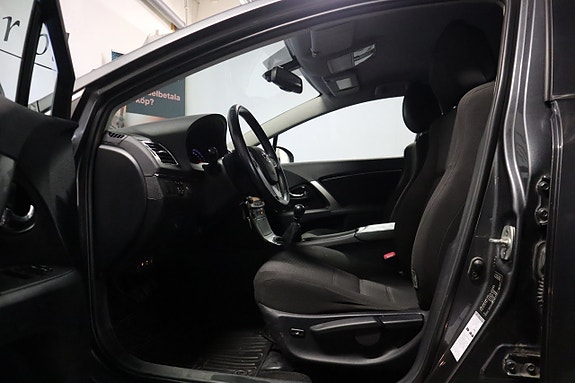 Toyota Avensis 8 of 22