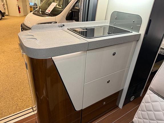 Mobilvetta Admiral K 6,3 Heavy chassi Långbäddar 17 of 19