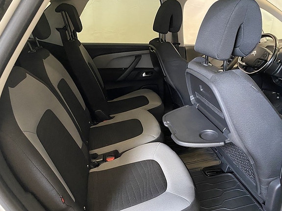 Citroen C4 Picasso 8 of 12