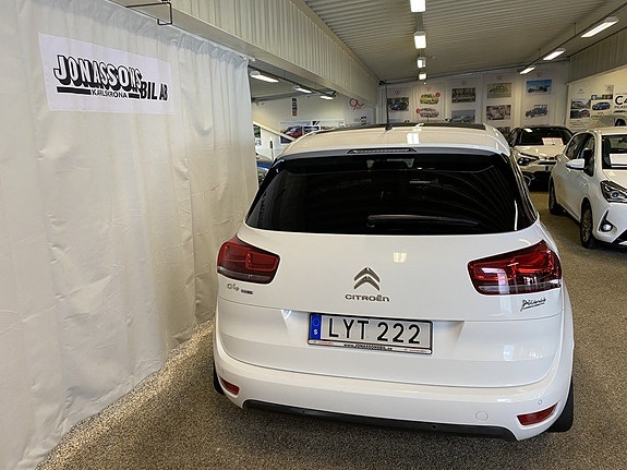 Citroen C4 Picasso 12 of 12