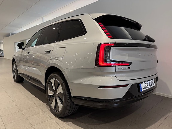 Volvo EX90 5 of 5
