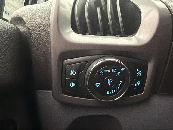 Ford Transit Custom 12 of 30