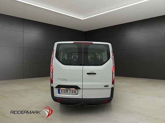Ford Transit Custom 8 of 30