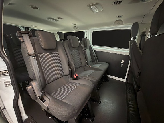 Ford Transit Custom 23 of 30