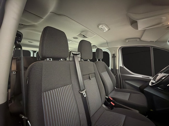 Ford Transit Custom 24 of 30