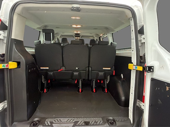 Ford Transit Custom 27 of 30