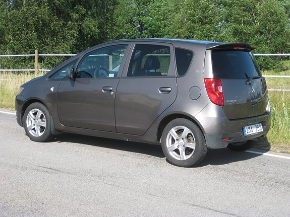 Mitsubishi Colt 4 of 5