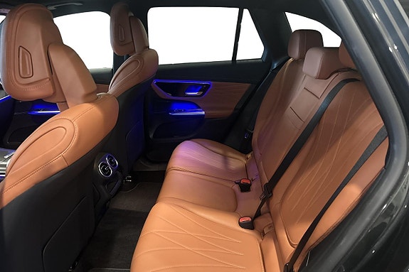 Mercedes-Benz GLC400 e 8 of 16