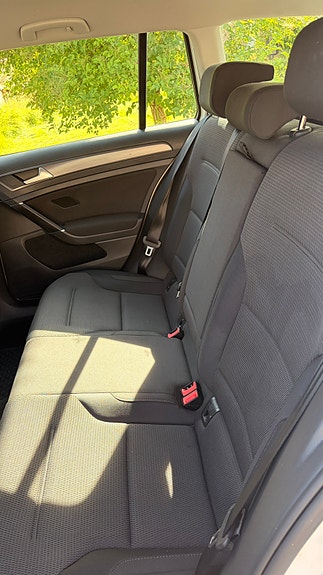 Volkswagen Golf VII 6 of 8