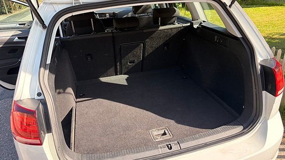 Volkswagen Golf VII 7 of 8