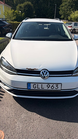 Volkswagen Golf VII 2 of 8