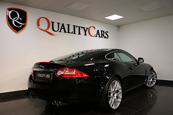 Jaguar XKR 3 of 24