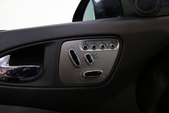 Jaguar XKR 9 of 24