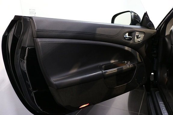 Jaguar XKR 8 of 24