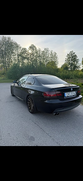 BMW 325i 5 of 5