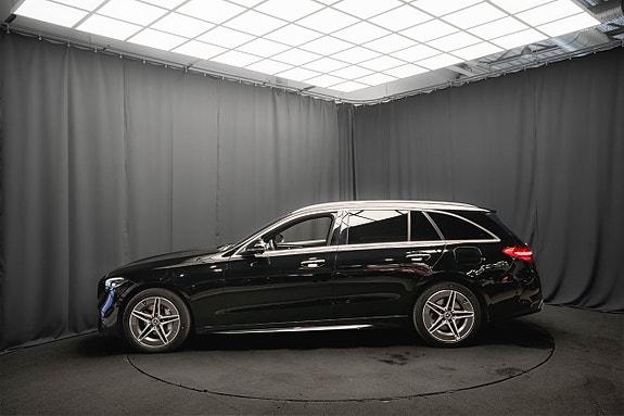 Mercedes-Benz C300 10 of 26