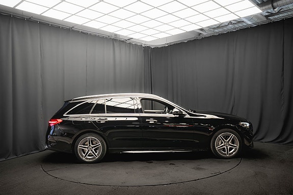 Mercedes-Benz C300 6 of 26