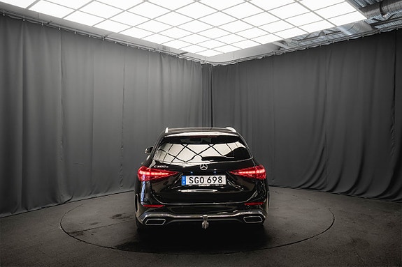 Mercedes-Benz C300 8 of 26