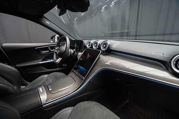 Mercedes-Benz C300 16 of 26