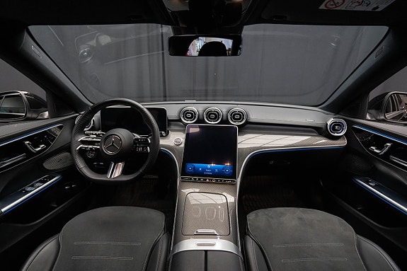 Mercedes-Benz C300 14 of 26