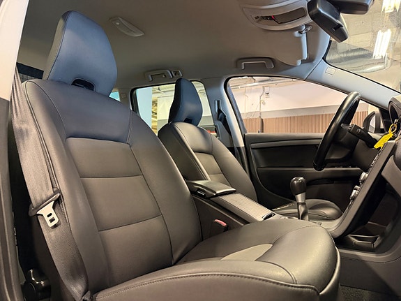 Volvo V70 22 of 24
