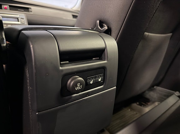 Volvo V70 17 of 24