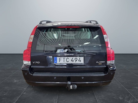 Volvo V70 4 of 5