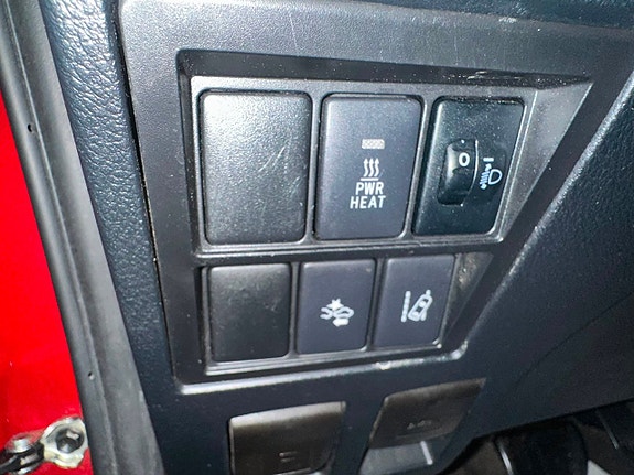 Toyota HiLux 19 of 20
