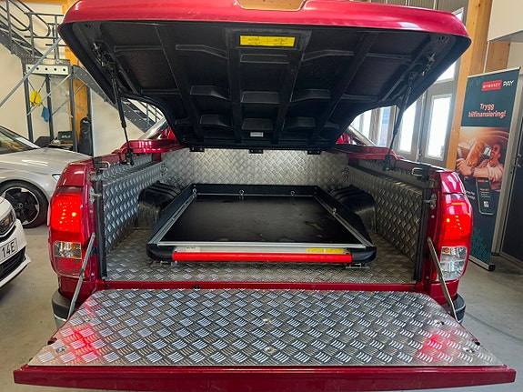 Toyota HiLux 7 of 20